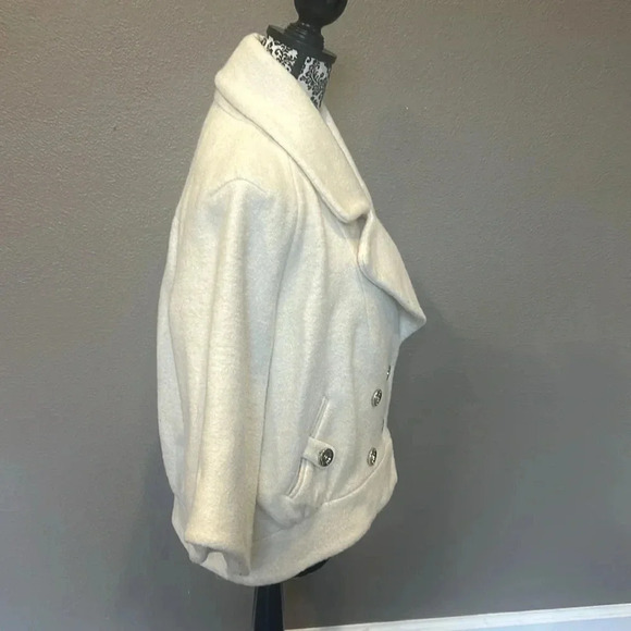 Bebe Women’s Linda Wool Blend Double Breasted Fully Lined Ivory Coat Size M - Picture 4 of 11